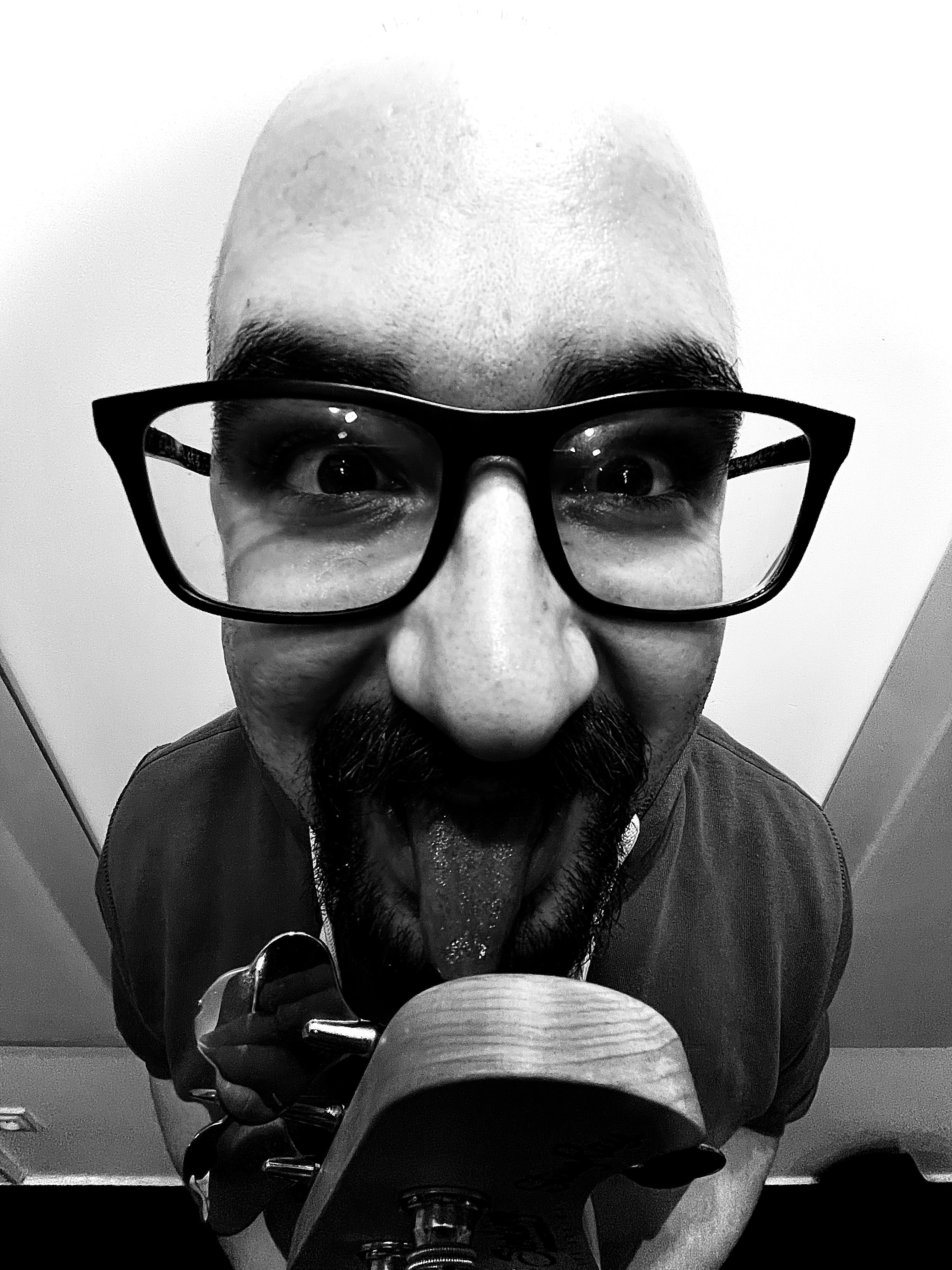 Szymon - gitara basowa